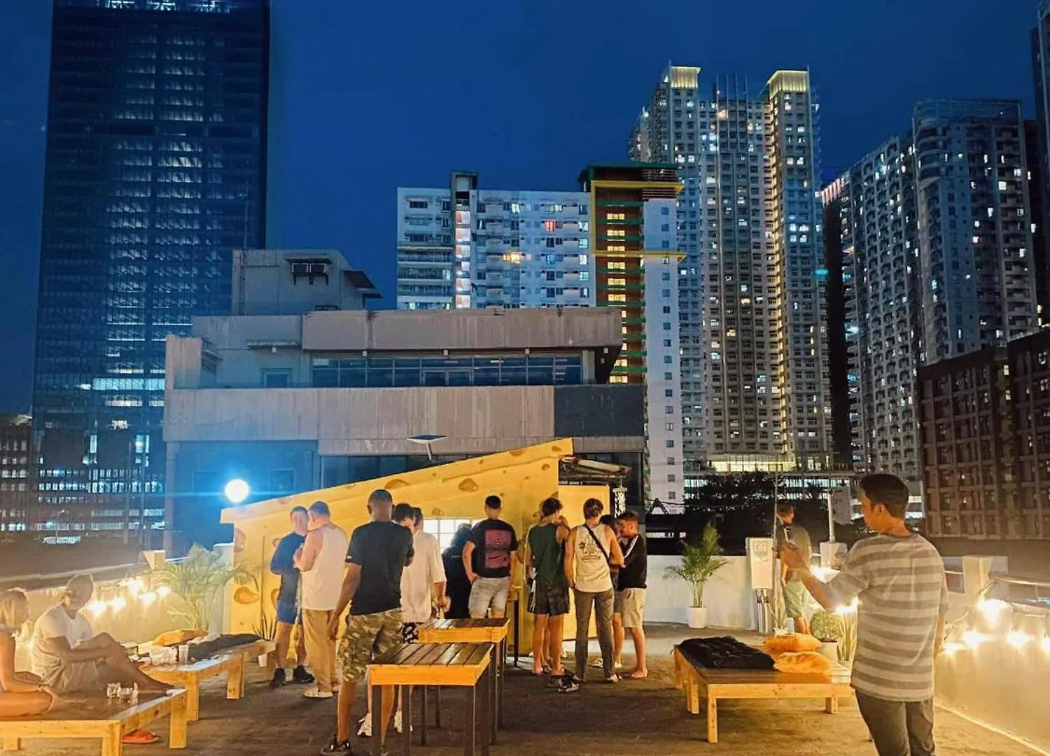 Cheese Hostel Manila Makati City